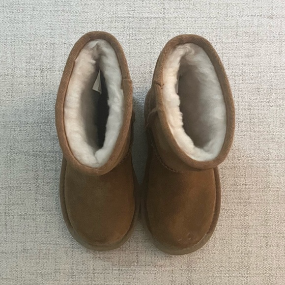 Koolaburra by UGG Toddler Boot Size 10 - Picture 6 of 7